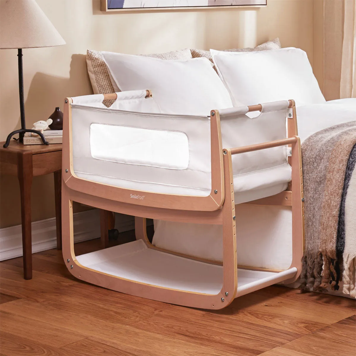 SnuzPod4 Bedside Crib