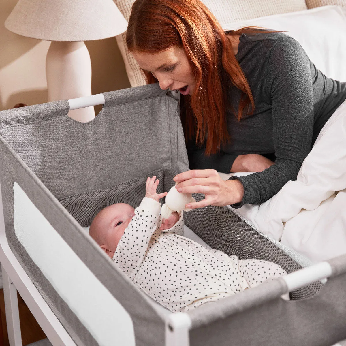 SnuzPod4 Bedside Crib