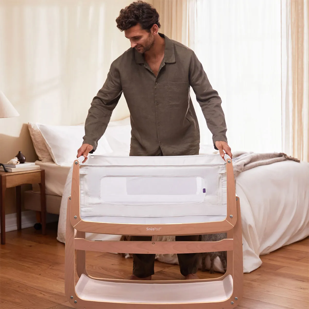 SnuzPod4 Bedside Crib