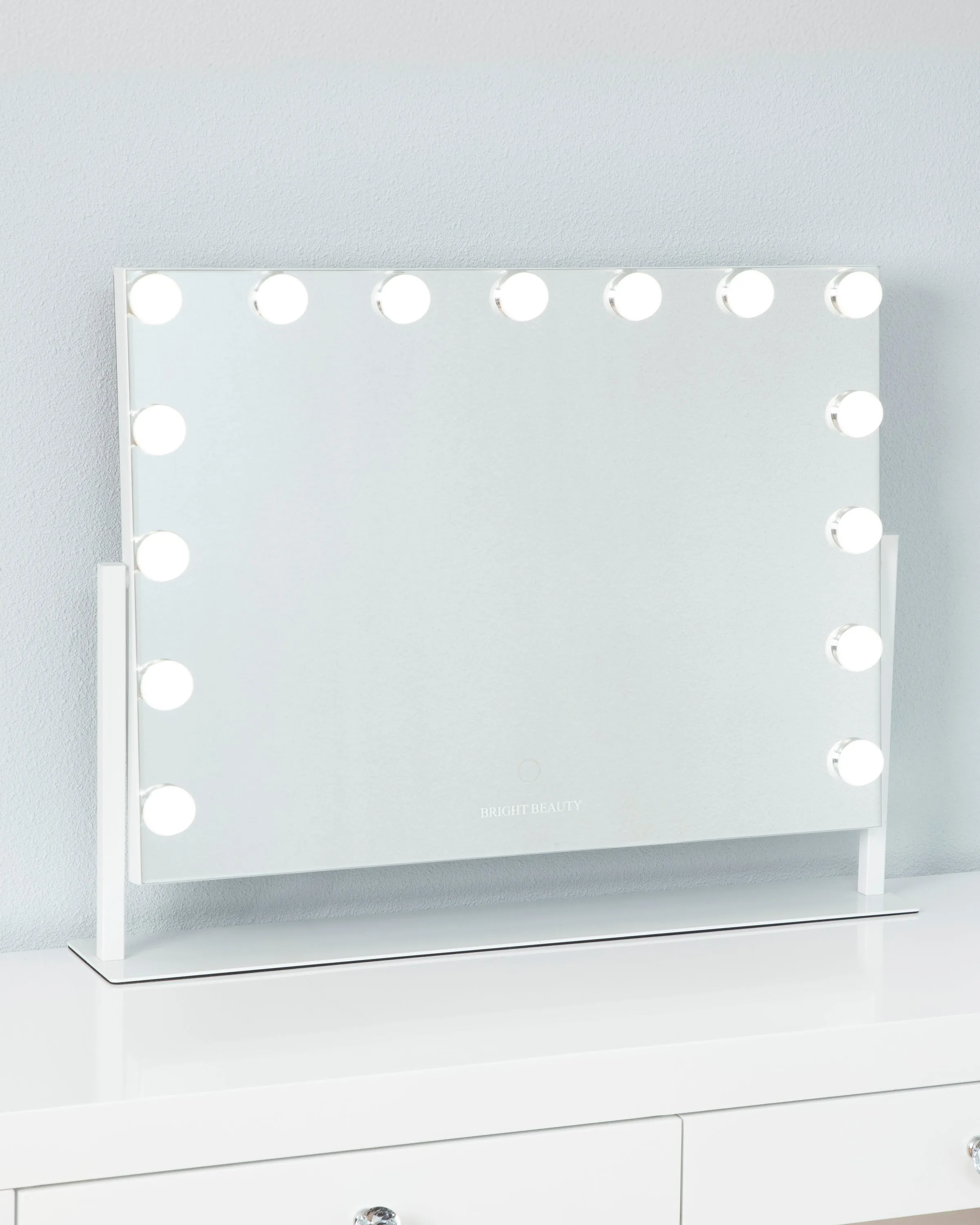 The Namira rotatable mirror